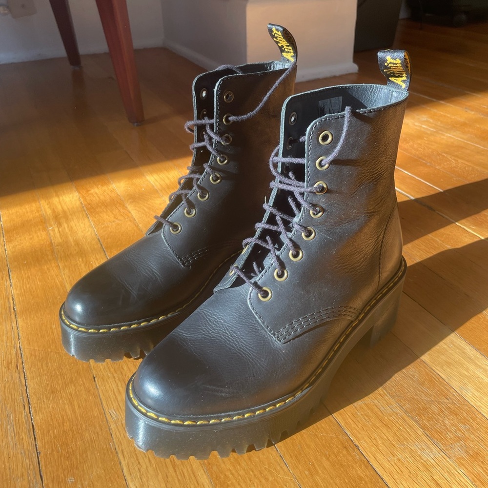 Dr. Martens Shriver Hi 8-Eye Platform Boot Black